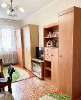 Продам 2-комнатную квартиру в Краснодаре, МХГ-СМР, Прикубанский внутригородской округ  Азовская ул., 44.6 м²