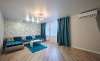 Продам 2-комнатную квартиру в Краснодаре, ЮМР, микро пр-т Чекистов 34, 80.8 м²